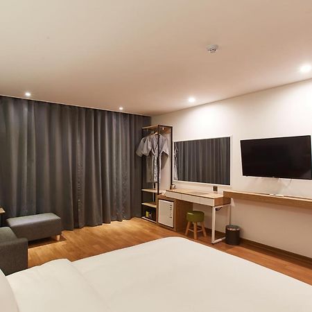 Hotel The Maru Пхёнчхан Экстерьер фото