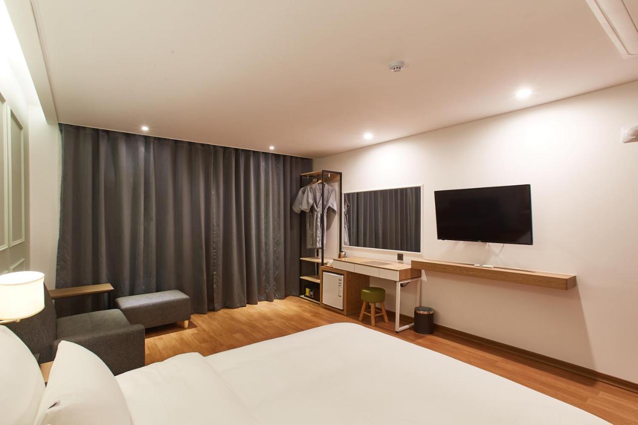 Hotel The Maru Пхёнчхан Экстерьер фото